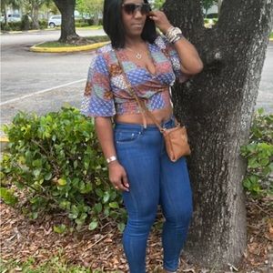 Meet your Posher, Davine